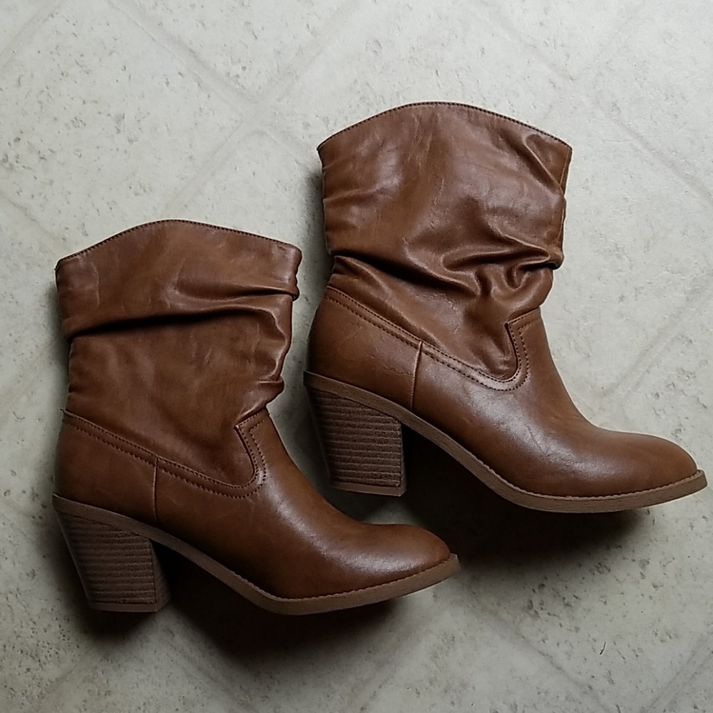 American Eagle Cognac Heeled Boots